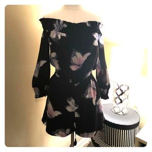 Bebe print romper, 3/4sleeve, off-the shoulders.